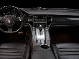Porsche Panamera Sport Chrono 4.8 V8 368kW
