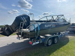 Buster Super Magnum + Yamaha F300 V6