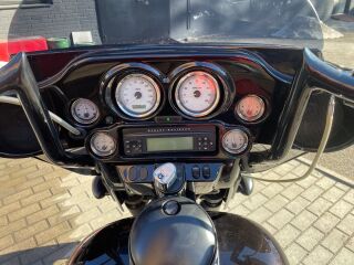 Harley-Davidson Street Glide V2
