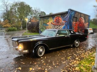 Lincoln Continental 7.6 V8 272kW