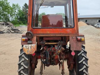TRAKTOR T-25A