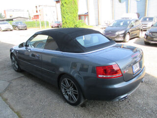 Audi S4 4.2 253kW