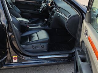 Skoda Superb Elegance Options 2.0 TDI 103kW