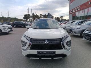 Mitsubishi Eclipse Cross Instyle Plus Pano 4WD 2.4 PHEV 138kW