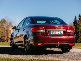 Toyota Avensis 2.0 91кВ