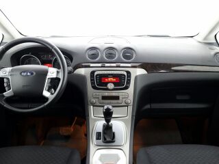 Ford Galaxy Ghia ATM 2.0 TDCi 96kW