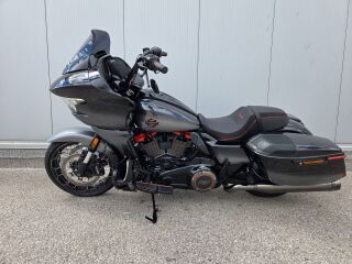 Harley-Davidson Road Glide CVO 121 86kW