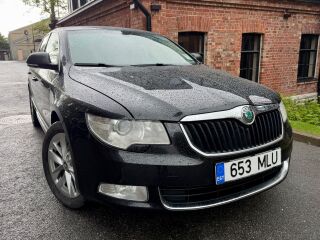 Skoda Superb Twin-Door Elegance 4Motion 3.6 VR6 191kW