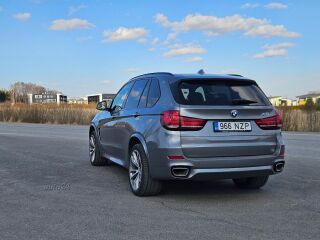 BMW X5 M-Pakett Shadowline 3.0 R6 190kW