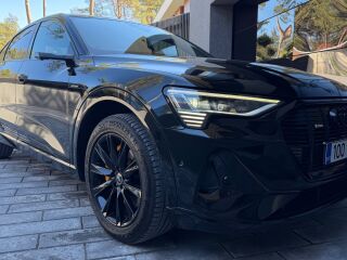 Audi e-tron Sportback 55 S-line quattro 300kW 158kW