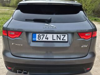 Jaguar F-Pace R-SPORT AWD 2.0 132kW