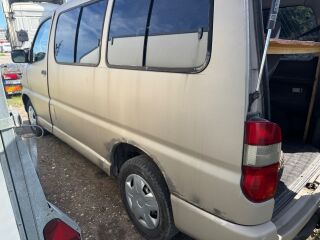 Toyota Hiace 2.5 75кВ