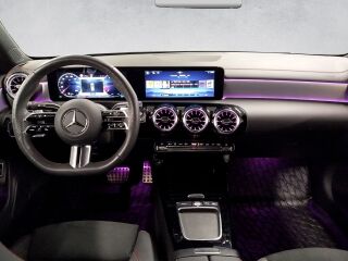 Mercedes-Benz CLA 200 Shooting Brake 7G-DCT AMG pakett 120kW