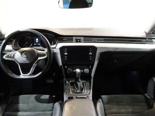 Volkswagen Passat FaceLift Executive TSi ATM 1.5 R4 110kW