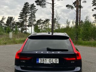 Volvo V90 2.0 140kW