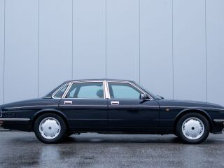 Jaguar XJ Daimler 4.0 166kW