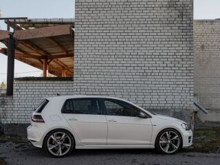 Volkswagen Golf MK7R 4Motion 2.0 R4 221kW