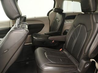 Chrysler Pacifica Touring 3.6 214kW