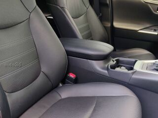 Toyota RAV4 Premium Plus 131кВ
