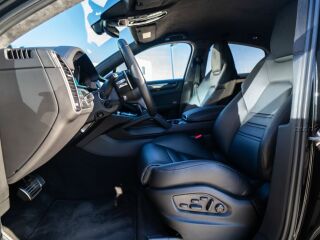 Porsche Cayenne Turbo GT Lightweight Package Carbon 4.0 471kW
