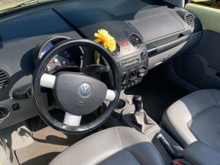 Volkswagen New Beetle 2.0 85kW