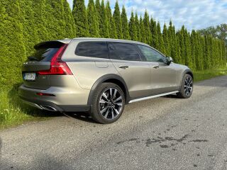Volvo V60 Cross Country 2.0 184kW