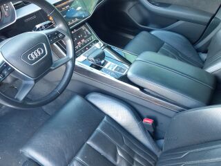 Audi A8 3.0 210кВ