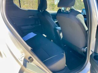 Toyota C-HR FWD Multidrive S Style 1.2 R4 16v 85кВ