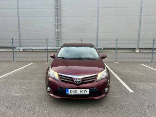 Toyota Avensis Linea Sol 1.8 108kW