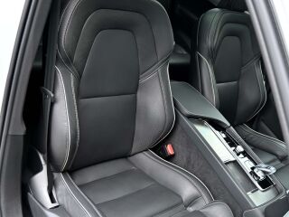 Volvo XC90 AWD 4C H&K ULTIMATE BRIGHT XENIUM INTELLI SAF 2.0 B5 Mild Hybrid Diesel 183kW
