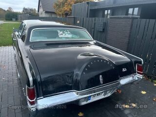 Lincoln Continental 7.6 V8 272kW