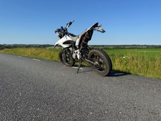 Yamaha WR 125 X 11кВ