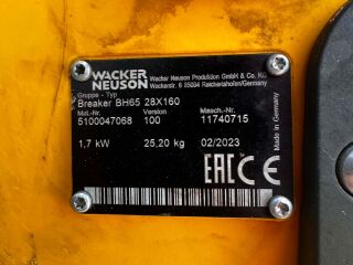 Wacker Neuson BH65 maakiil