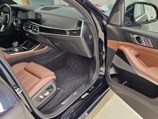 BMW X7 xDrive30d M-Sport 3.0 195кВ