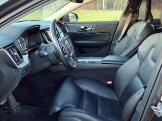 Volvo V60 Cross Country AWD Inscription B4 KERS 2.0 145kW