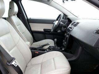 Volvo S40 Summum 2.4 103кВ