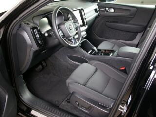 Volvo XC40 ULTIMATE DARK INTELLI SAFE PRO FULL P6 MY23 170kW