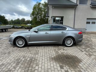 Jaguar XF 2.2 140kW