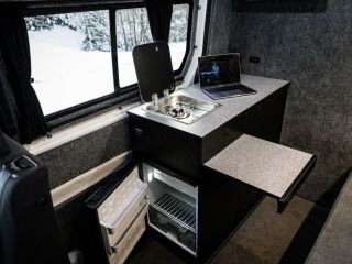 Volkswagen Crafter Race Van M1 L4H3