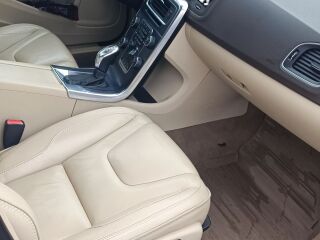 Volvo V60 2.4 158kW