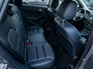 Mercedes-Benz B 180 1.5 80kW