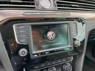Volkswagen Passat Highline 1.6 88кВ