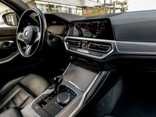 BMW 330 xDrive M-Sportpakett 3.0 195kW