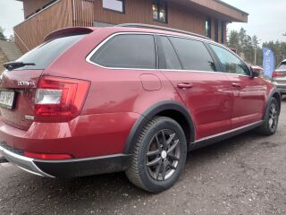 Skoda Octavia Scout 4x4 2.0 TDI 135kW