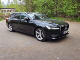Volvo V90 AWD MY2018 2.0 R4 140kW
