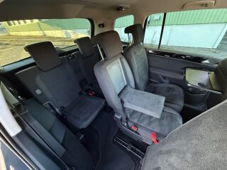 Volkswagen Touran Highline Facelift 2.0 R4 TDI 140кВ