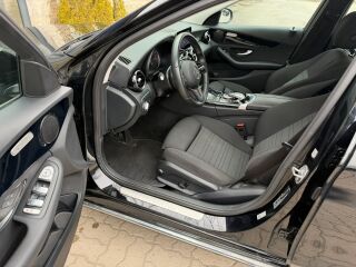 Mercedes-Benz C 220 d T 2.0 143kW