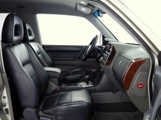 Mitsubishi Pajero Luxury ATM 3.2 DI-D 118kW