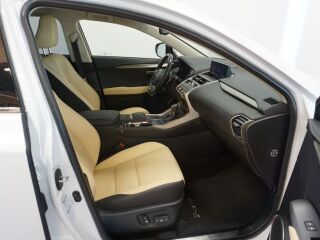 Lexus NX 300h Executive 2.5 114kW