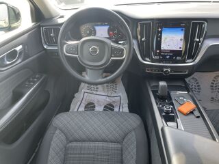 Volvo V60 MOMOENTUM BUSINESS INTELLI SAFE GEARTRONIC 2.0 R4 KERS MILD HYBRID B4 197 145kW